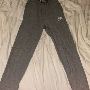 Nike sweatpants kids XL,grey